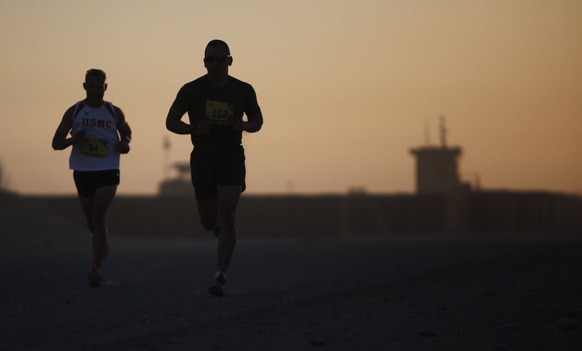 Bieganie na bieżni czy w terenie – co jest lepsze dla Twojego zdrowia?