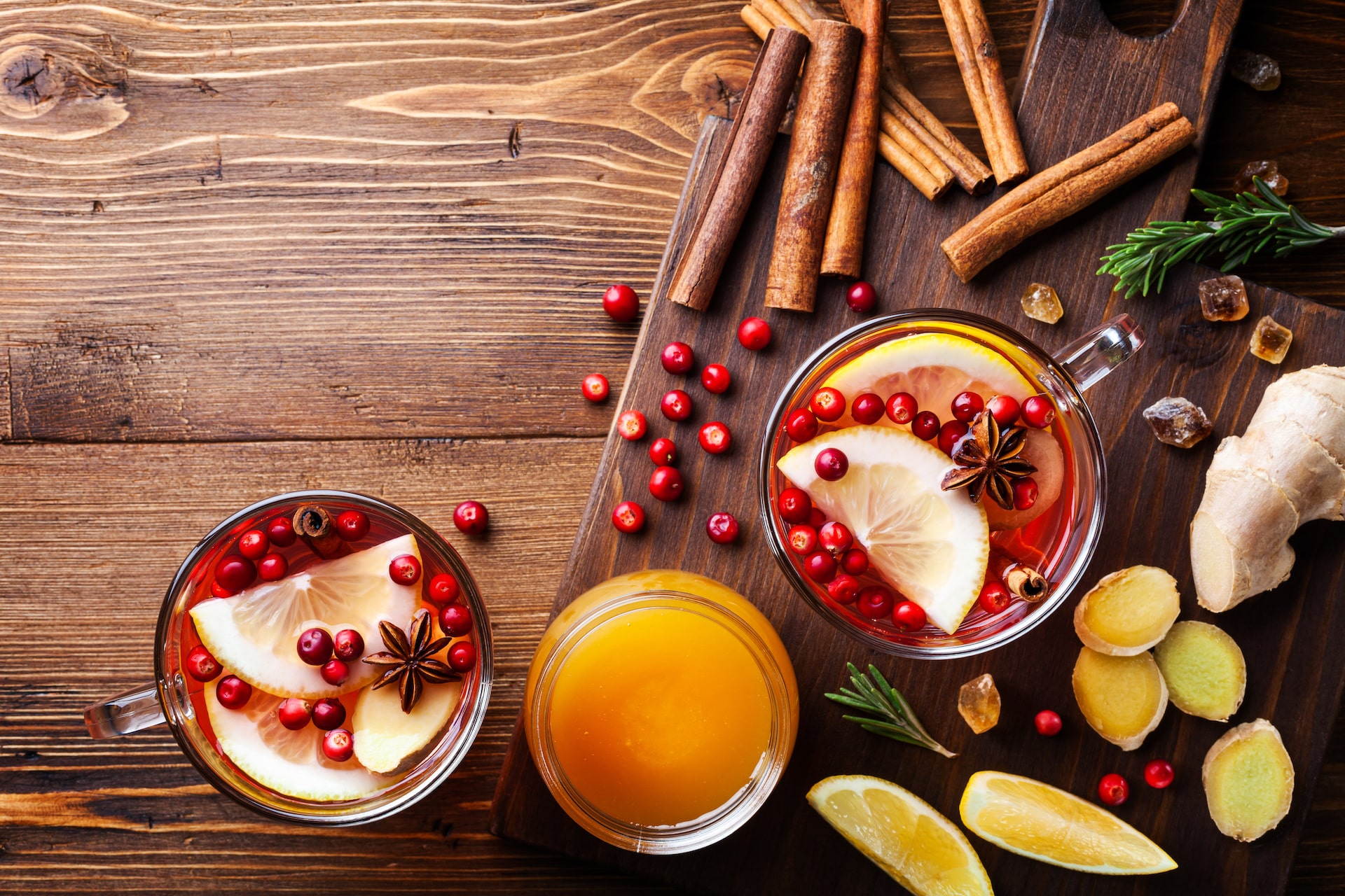 Co jeść i pić, by uniknąć przeziębień jesienią?