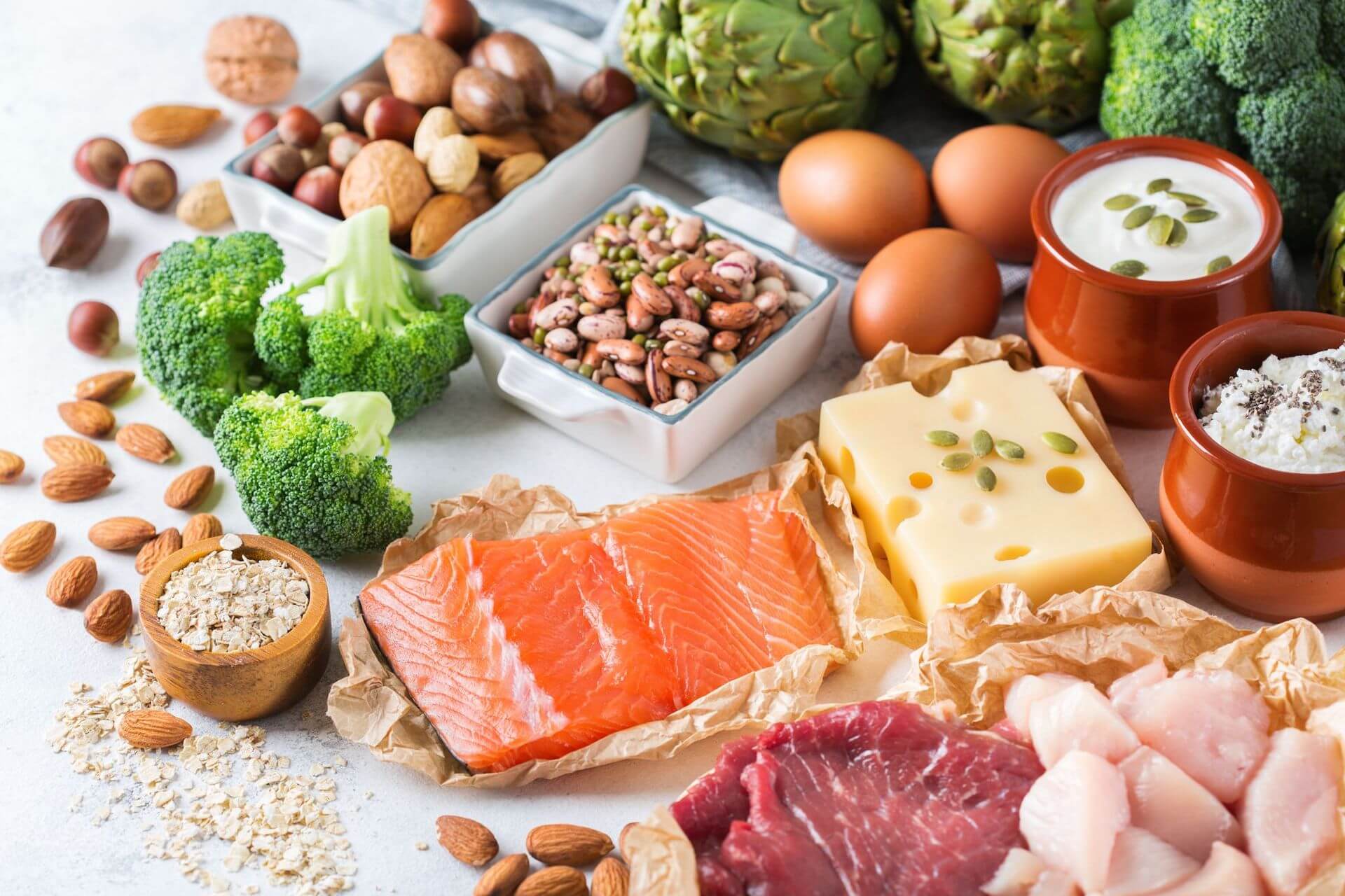 Ile białka dziennie należy spożywać?